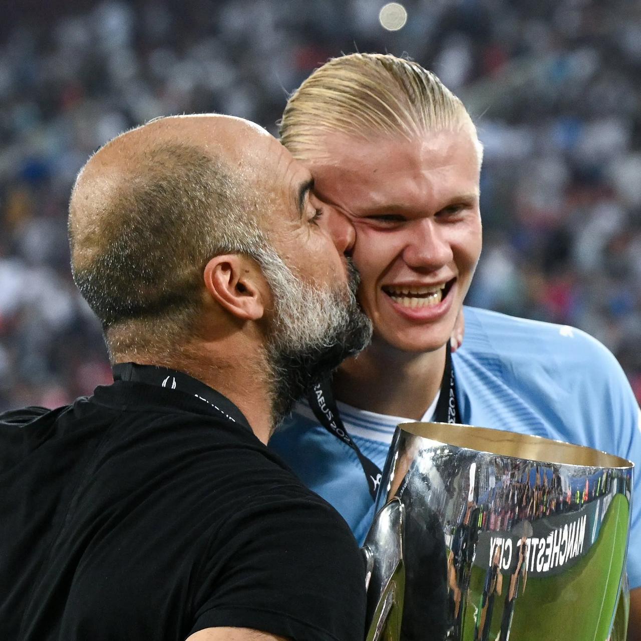 曼联绝杀莱比锡，哈兰德乌龙送礼英超