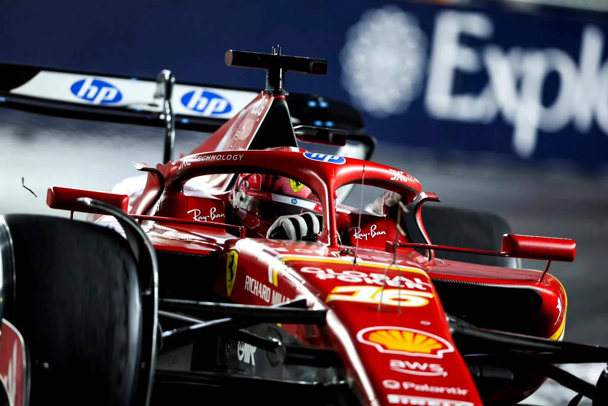 开云体育-迈凯伦完胜索伯车队，佩雷兹关键制胜